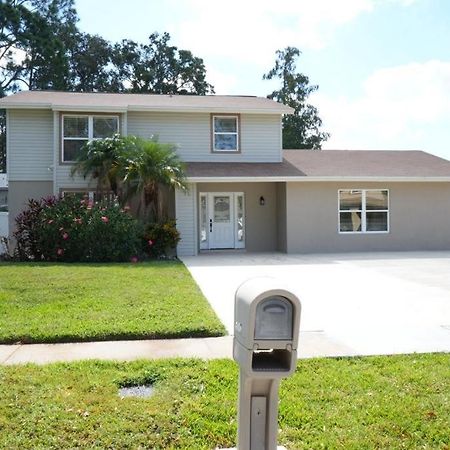 Hosting New Vila Tampa Exterior foto
