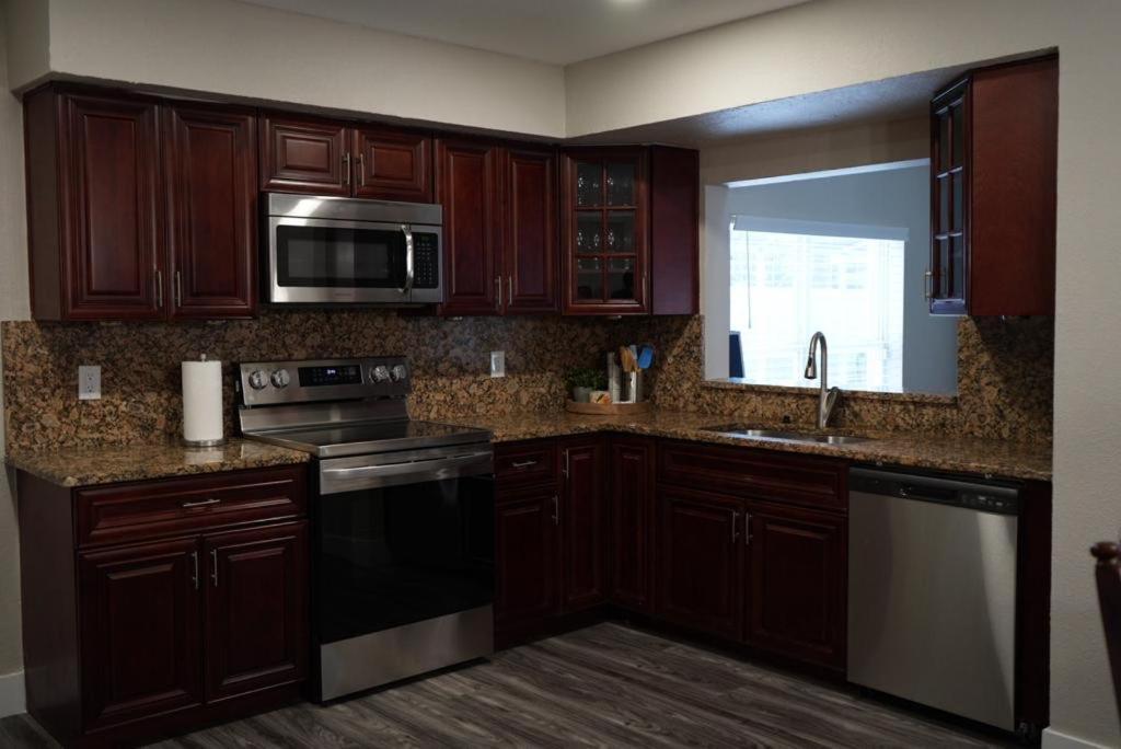 Hosting New Vila Tampa Exterior foto